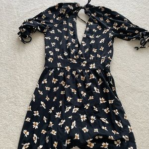 Womens topshop timer short with sleeves and deep neck and tie at the back